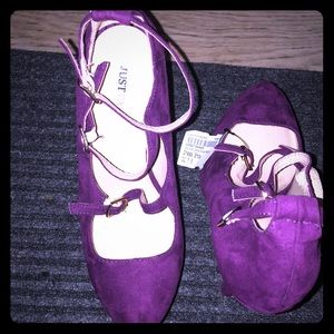 7.5 Purple heels